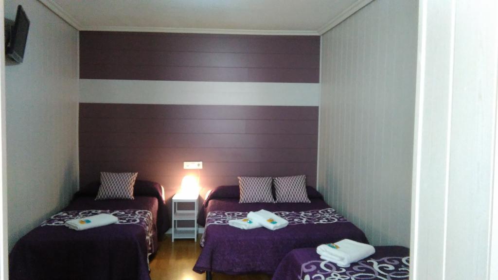 Hostal Escala Luna Salamanca Ngoại thất bức ảnh