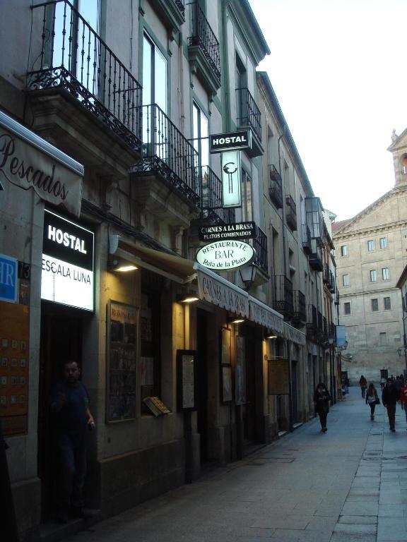 Hostal Escala Luna Salamanca Ngoại thất bức ảnh