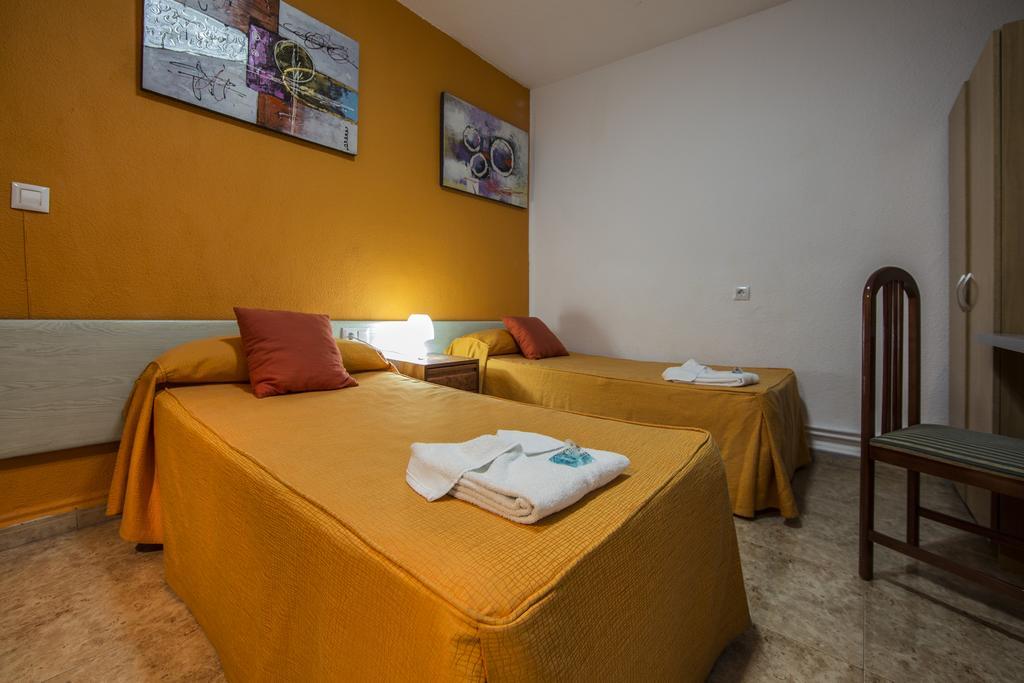 Hostal Escala Luna Salamanca Ngoại thất bức ảnh