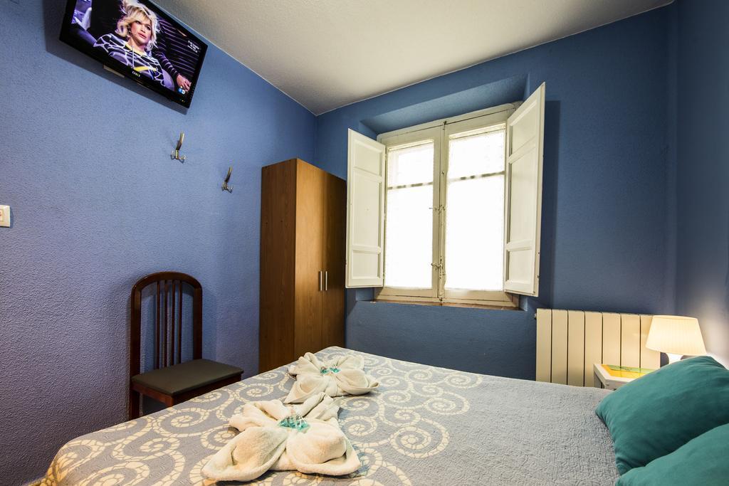 Hostal Escala Luna Salamanca Ngoại thất bức ảnh