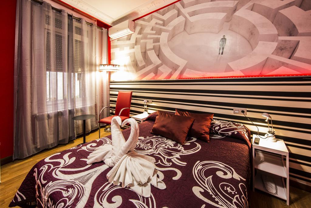 Hostal Escala Luna Salamanca Ngoại thất bức ảnh