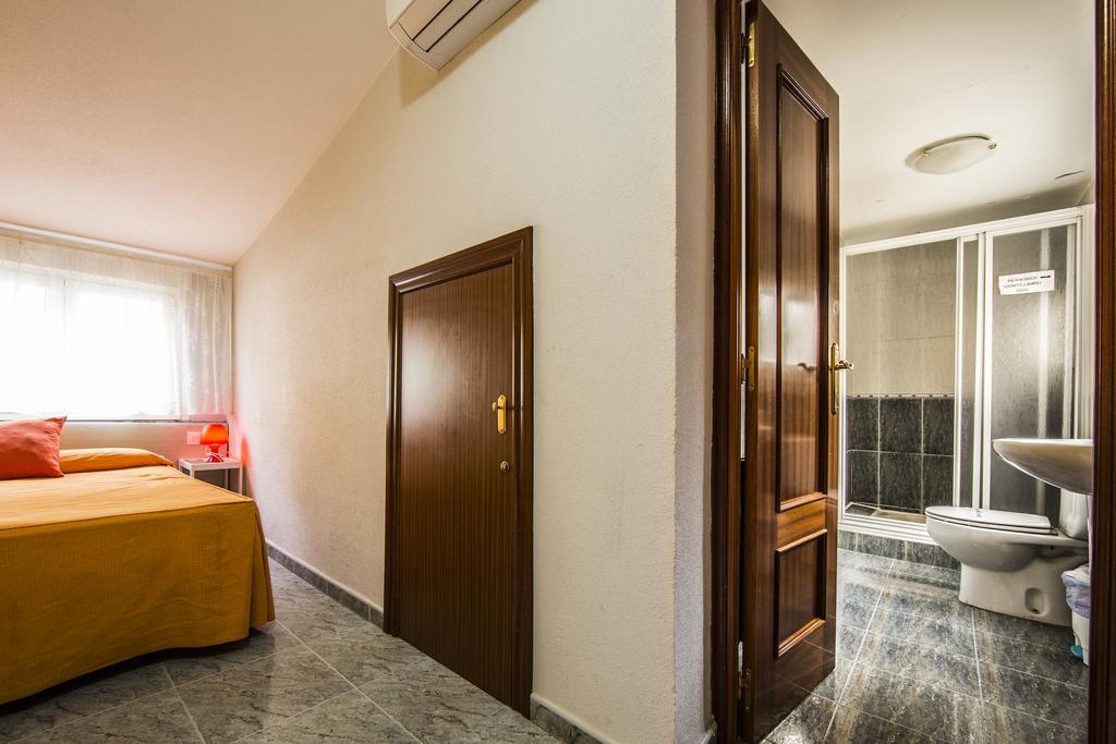 Hostal Escala Luna Salamanca Ngoại thất bức ảnh