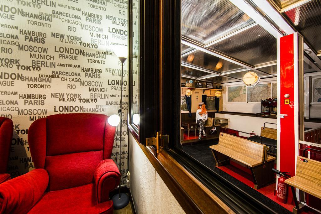 Hostal Escala Luna Salamanca Ngoại thất bức ảnh