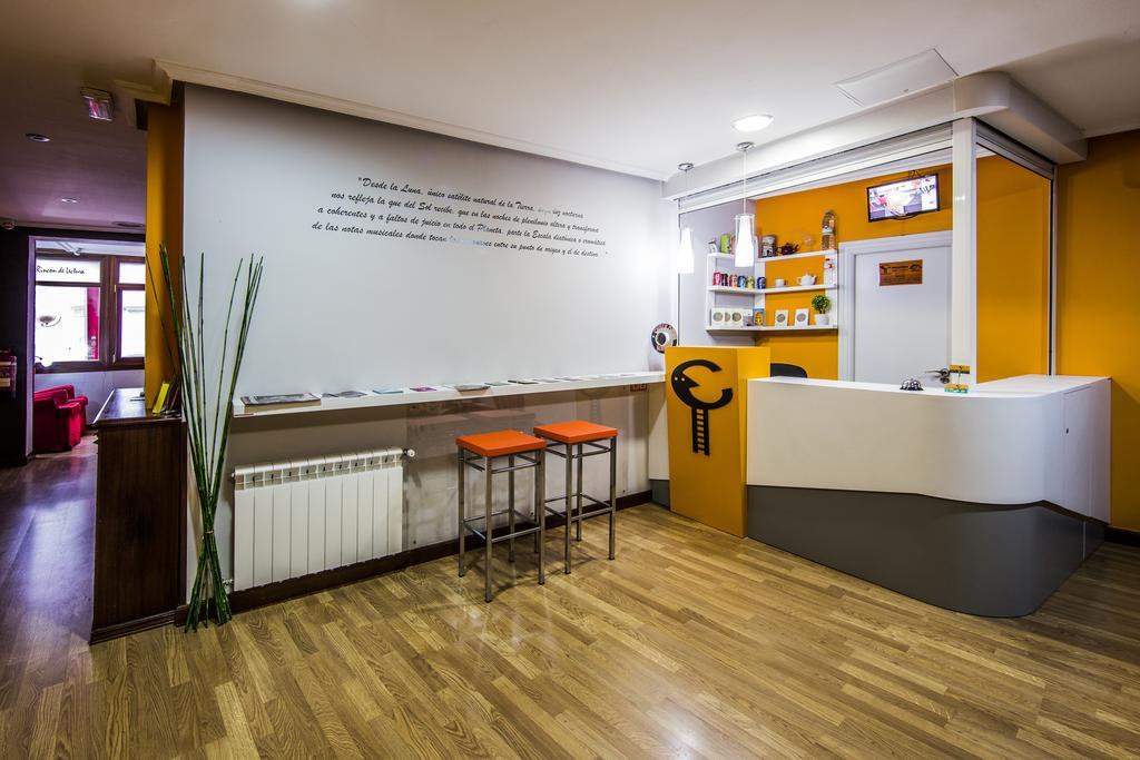 Hostal Escala Luna Salamanca Ngoại thất bức ảnh