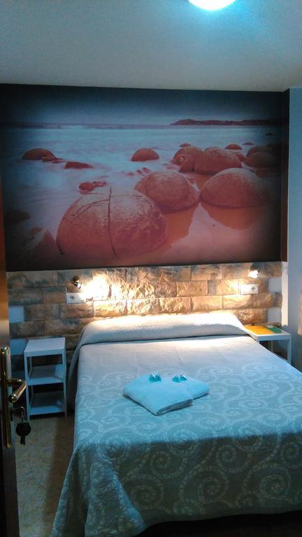 Hostal Escala Luna Salamanca Ngoại thất bức ảnh